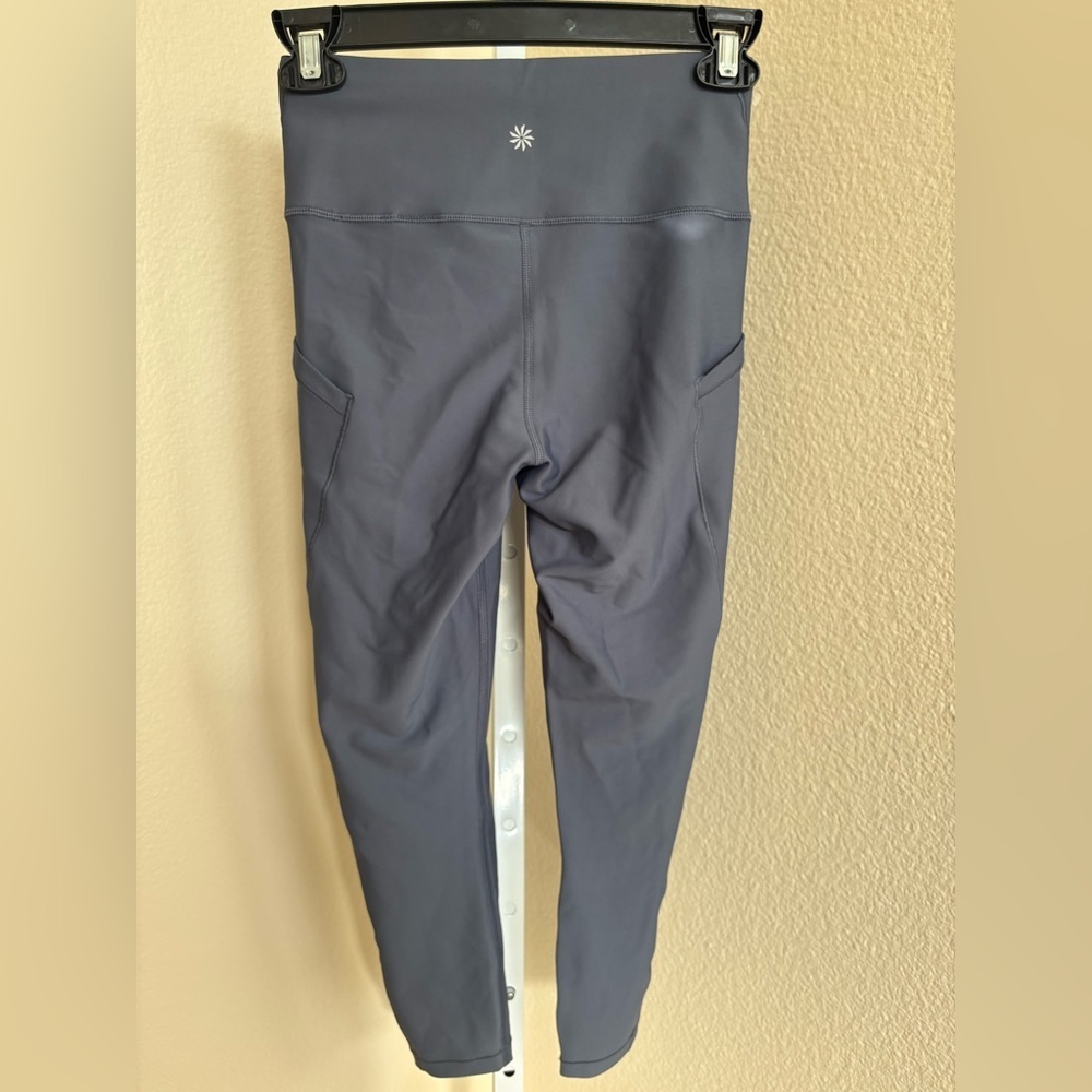 NWOT - Athleta Interval Stash High Rise 7/8 Legging in Slate Blue - Size XS - Picture 8 of 8